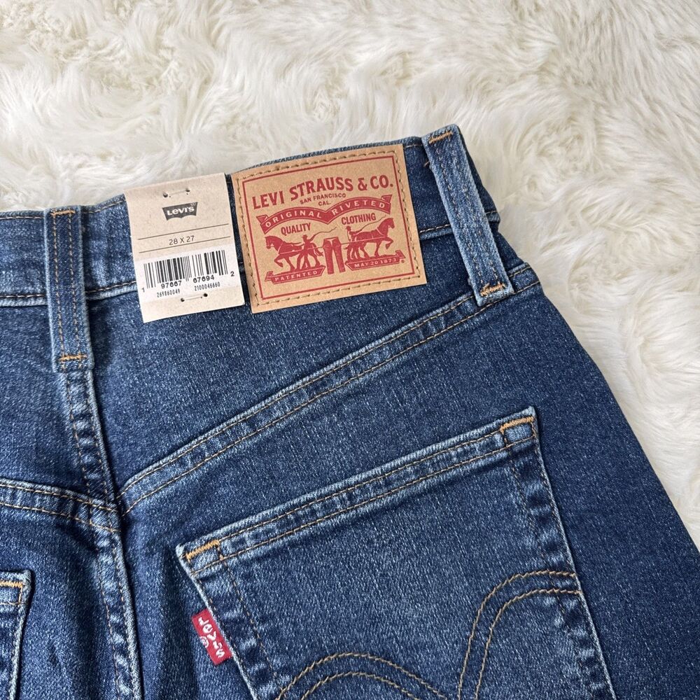 Levi’s High Waisted Mom Jeans 28 (28x26) Blue Tapered Denim Stretch Womens NWT - Picture 10 of 13